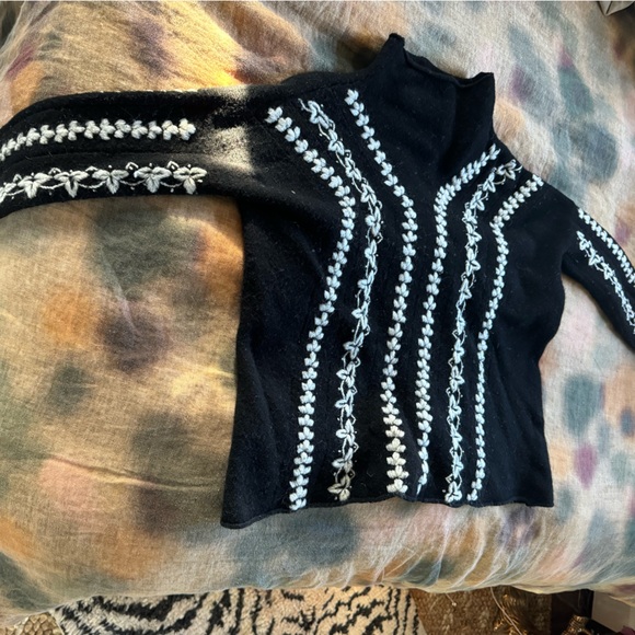 Wool Sweater - Picture 2 of 10